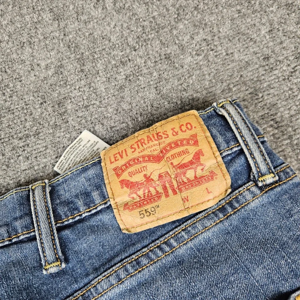 Levis levis 559